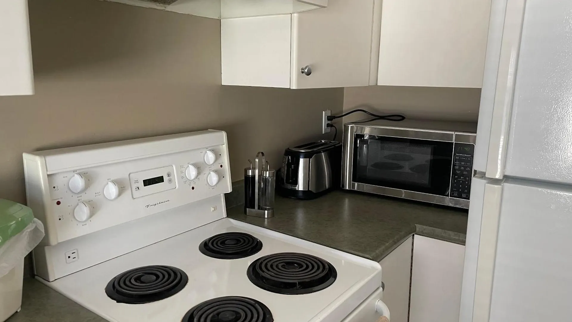 Marine Dr Station Room In A House Vancouver 0*,  Kanada